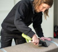 dieptereiniging zetels, zetels kuisen, autostoelen kuisen, dieptereiniging autostoelen, interieur reinigen camper, interieur reinigen mobilhome, interieur reinigen caravan, leefgedeelte kuisen, interieurbehandeling camper, interieurbehandeling caravan, textielcoating, textielcoat, zetels beschermen